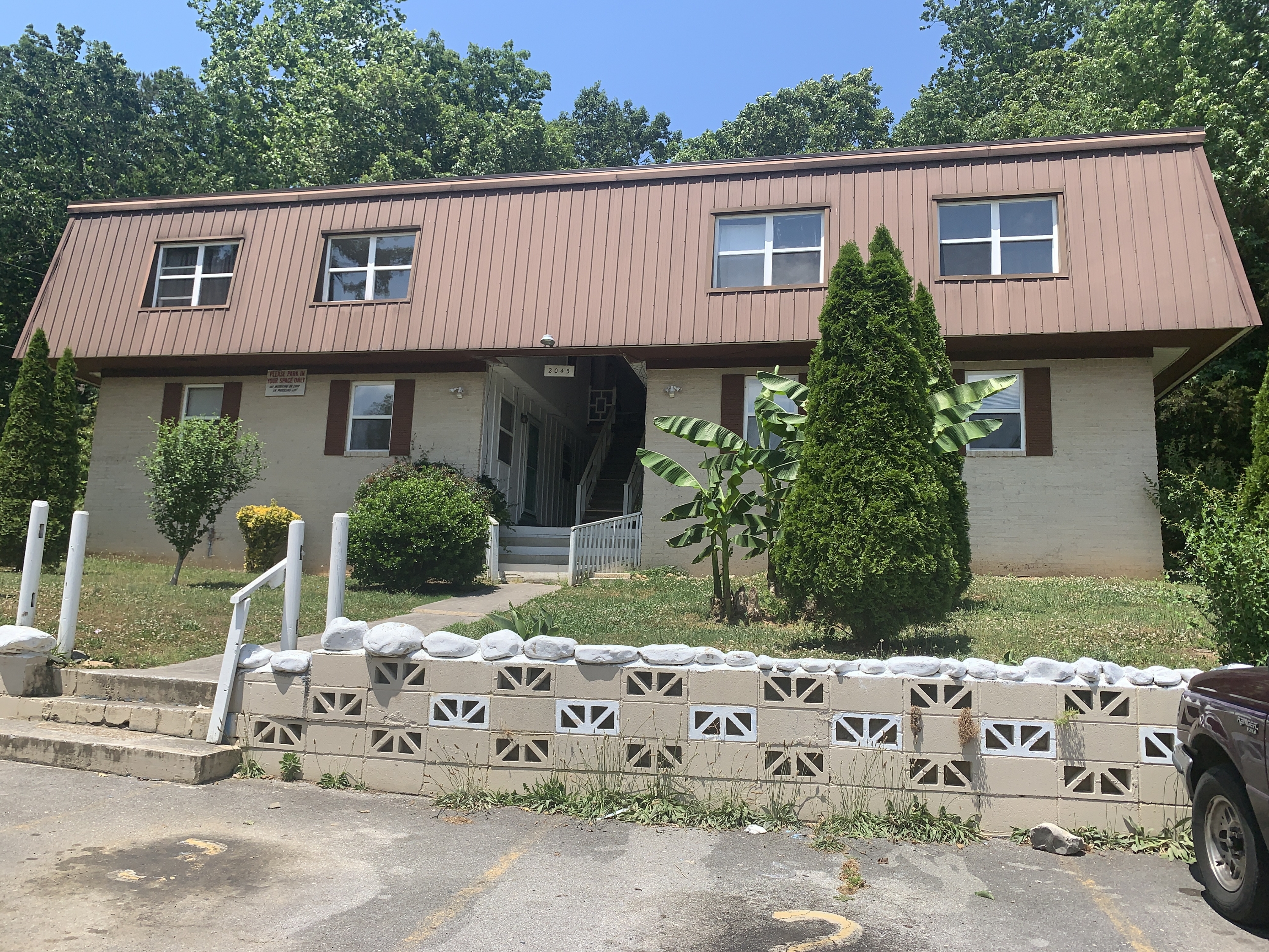 Property main image