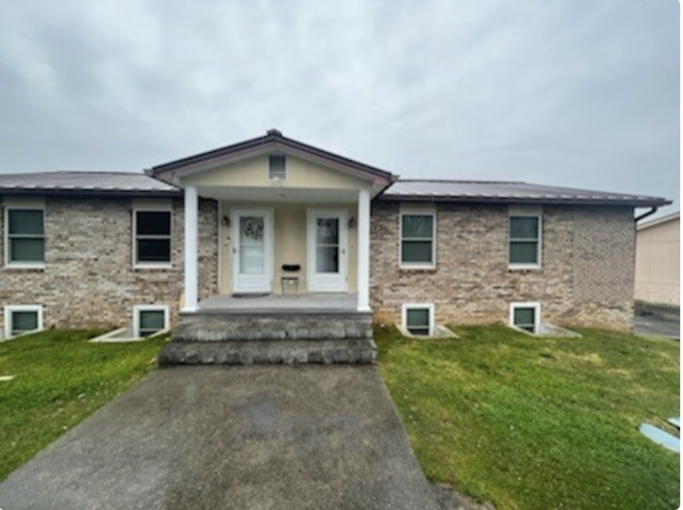 Ridgecrest Circle - 119 D